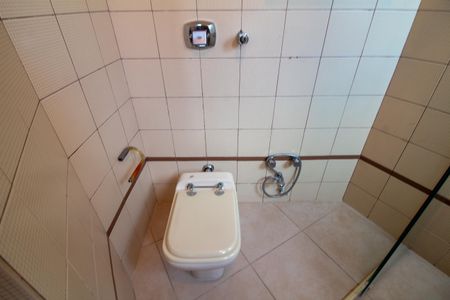 Casa à venda com 447m², 4 quartos e 2 vagasBanheiro da Suíte 3