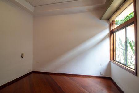 Casa à venda com 447m², 4 quartos e 2 vagasSala da Lareira