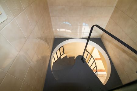 Casa à venda com 447m², 4 quartos e 2 vagasÁrea comum - Escada