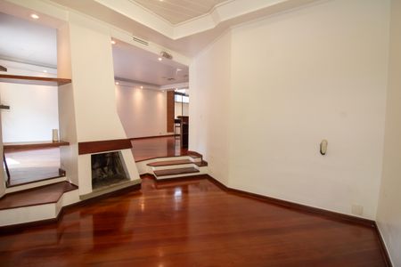 Casa à venda com 447m², 4 quartos e 2 vagasSala da Lareira