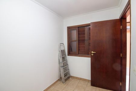 Casa à venda com 447m², 4 quartos e 2 vagasQuarto de Serviço 1