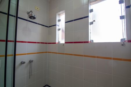 Casa à venda com 447m², 4 quartos e 2 vagasBanheiro Social