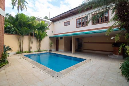 Casa à venda com 447m², 4 quartos e 2 vagasÁrea comum - Piscina