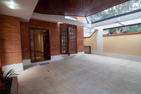 Casa à venda com 447m², 4 quartos e 2 vagasGaragem