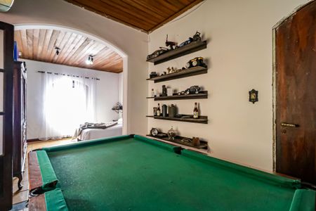 Casa à venda com 300m², 6 quartos e 8 vagasQuarto 01