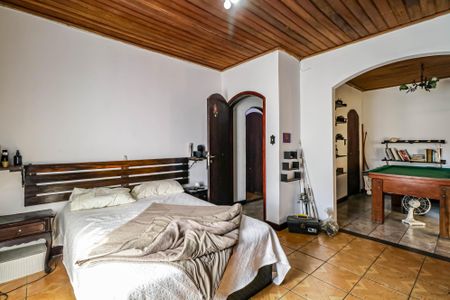 Casa à venda com 300m², 6 quartos e 8 vagasQuarto 01