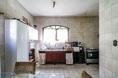 Casa à venda com 300m², 6 quartos e 8 vagasCozinha