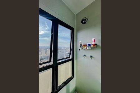 Apartamento à venda com 70m², 2 quartos e 2 vagasBanheiro da Suíte