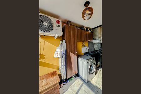 Apartamento à venda com 70m², 2 quartos e 2 vagasCozinha e Área de Serviço