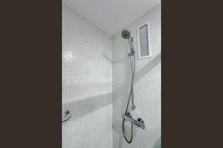 Apartamento à venda com 70m², 2 quartos e 2 vagasBanheiro