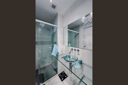 Apartamento à venda com 70m², 2 quartos e 2 vagasBanheiro