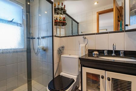 Apartamento à venda com 97m², 3 quartos e 2 vagasBanheiro da Suíte