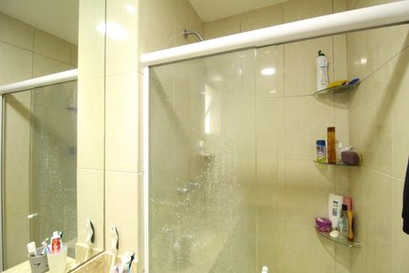 Apartamento para alugar com 70m², 2 quartos e 1 vagaBanheiro da suíte