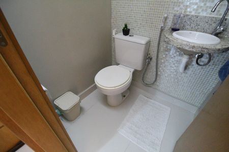 Apartamento para alugar com 70m², 2 quartos e 1 vagaLavabo
