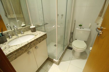 Apartamento para alugar com 70m², 2 quartos e 1 vagaBanheiro social