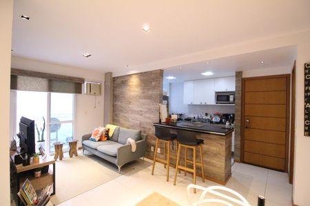Apartamento para alugar com 70m², 2 quartos e 1 vagaSala