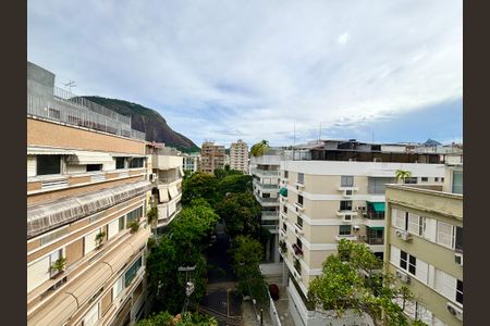 Sala - vista de apartamento à venda com 1 quarto, 27m² em Jardim Botânico, Rio de Janeiro