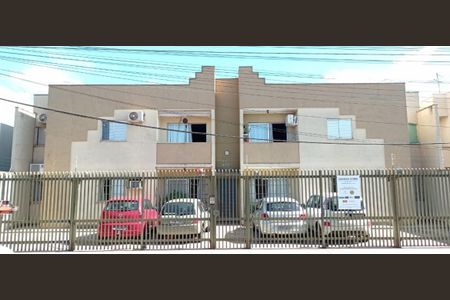 Apartamento para alugar com 82m², 3 quartos e 1 vaga Apartamento para alugar com 82m², 3 quartos e 1 vagaFachada