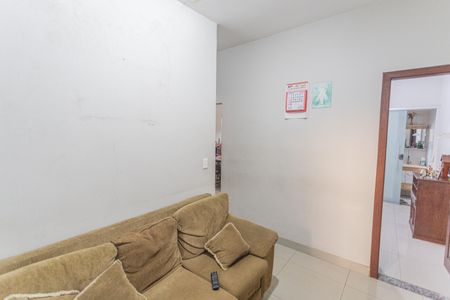 Casa à venda com 396m², 6 quartos e 2 vagas Casa à venda com 396m², 6 quartos e 2 vagasSala 3