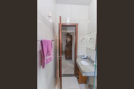 Casa à venda com 396m², 6 quartos e 2 vagas Casa à venda com 396m², 6 quartos e 2 vagasBanheiro Social