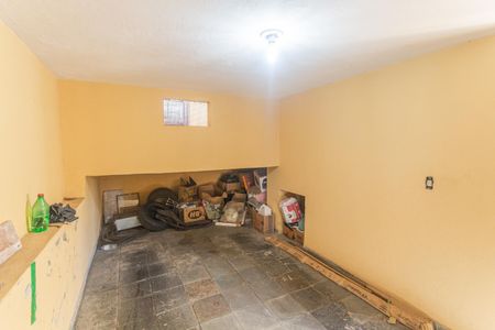 Casa à venda com 396m², 6 quartos e 2 vagas Casa à venda com 396m², 6 quartos e 2 vagasGaragem