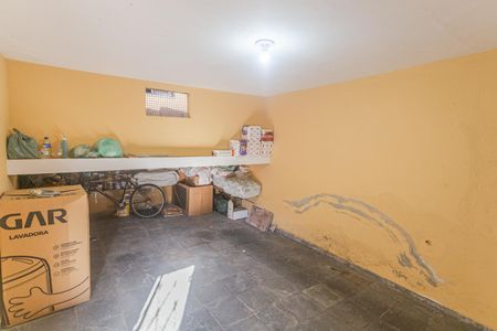 Casa à venda com 396m², 6 quartos e 2 vagas Casa à venda com 396m², 6 quartos e 2 vagasGaragem