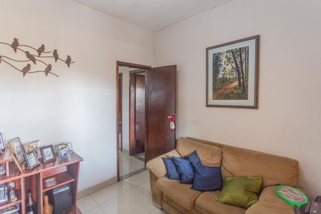 Casa à venda com 396m², 6 quartos e 2 vagas Casa à venda com 396m², 6 quartos e 2 vagasSala 1