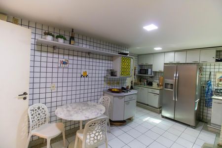 Apartamento à venda com 400m², 4 quartos e 2 vagasCozinha