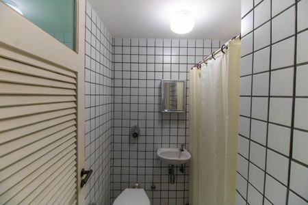 Apartamento à venda com 400m², 4 quartos e 2 vagasBanheiro de serviço
