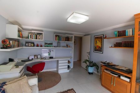 Apartamento à venda com 400m², 4 quartos e 2 vagasQuarto