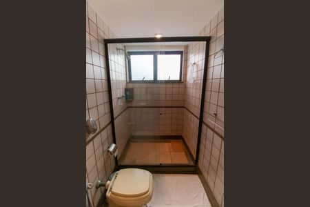 Apartamento à venda com 400m², 4 quartos e 2 vagasBanheiro da Suíte 2