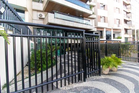 Apartamento à venda com 400m², 4 quartos e 2 vagasFachada