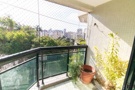 Apartamento à venda com 400m², 4 quartos e 2 vagasVaranda da Suíte 1