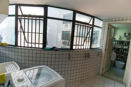 Apartamento à venda com 400m², 4 quartos e 2 vagasÁrea de Serviço