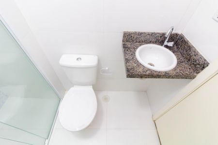 Apartamento à venda com 47m², 2 quartos e sem vaga Apartamento à venda com 47m², 2 quartos e sem vagaBanheiro