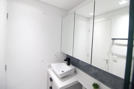 Apartamento à venda com 53m², 2 quartos e 1 vagaBanheiro 2