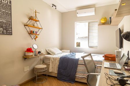 Casa à venda com 150m², 3 quartos e 2 vagas Casa à venda com 150m², 3 quartos e 2 vagasQuarto 1