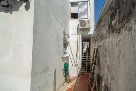 Casa à venda com 150m², 3 quartos e 2 vagas Casa à venda com 150m², 3 quartos e 2 vagasQuintal