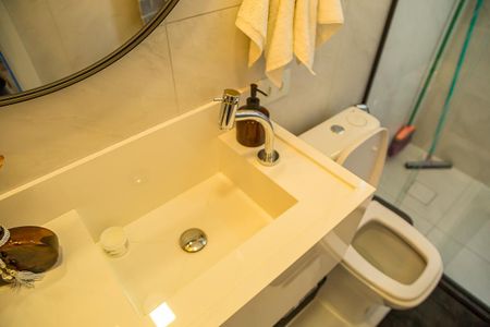 Casa à venda com 150m², 3 quartos e 2 vagas Casa à venda com 150m², 3 quartos e 2 vagasBanheiro da Suíte