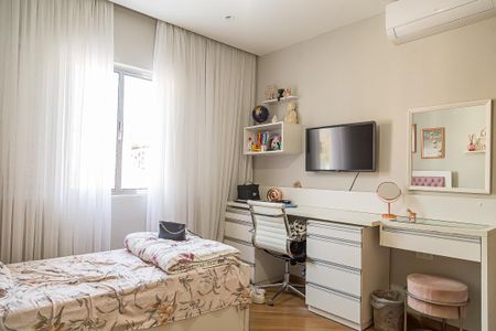 Casa à venda com 150m², 3 quartos e 2 vagas Casa à venda com 150m², 3 quartos e 2 vagasQuarto 2