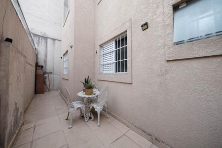 Apartamento à venda com 42m², 2 quartos e sem vagaÁrea externa