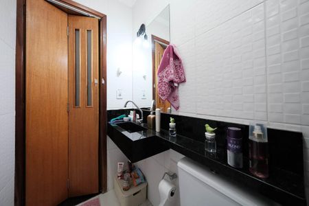 Apartamento à venda com 42m², 2 quartos e sem vagaBanheiro