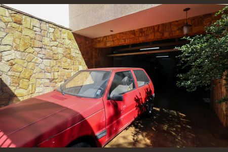 Casa à venda com 164m², 2 quartos e 5 vagasGaragem