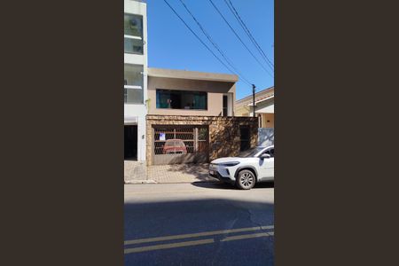 Casa à venda com 164m², 2 quartos e 5 vagasFachada