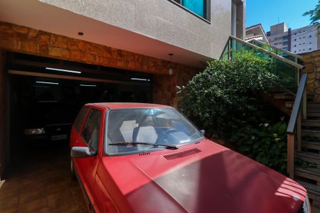 Casa à venda com 164m², 2 quartos e 5 vagasGaragem