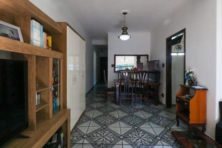 Casa à venda com 164m², 2 quartos e 5 vagasSala