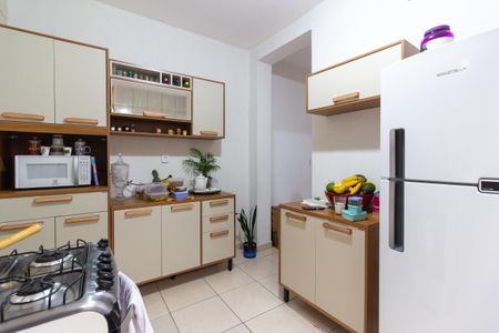 Casa à venda com 176m², 3 quartos e 2 vagas Casa à venda com 176m², 3 quartos e 2 vagasCozinha