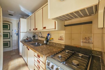 Apartamento para alugar com 144m², 3 quartos e 1 vaga Apartamento para alugar com 144m², 3 quartos e 1 vagaCozinha