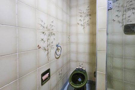 Apartamento para alugar com 144m², 3 quartos e 1 vaga Apartamento para alugar com 144m², 3 quartos e 1 vagaBanheiro da Suíte