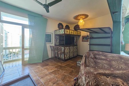 Apartamento para alugar com 144m², 3 quartos e 1 vaga Apartamento para alugar com 144m², 3 quartos e 1 vagaSala